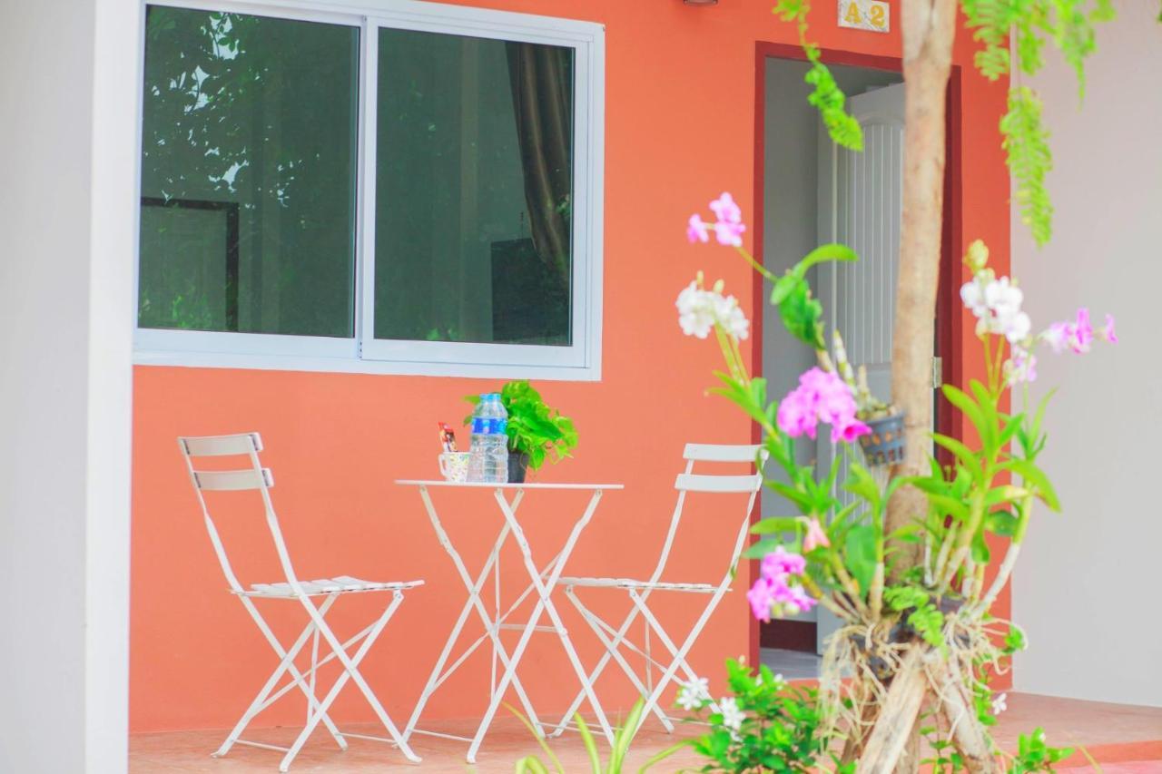 Pantip Boutique Hotel Lamphun Kültér fotó