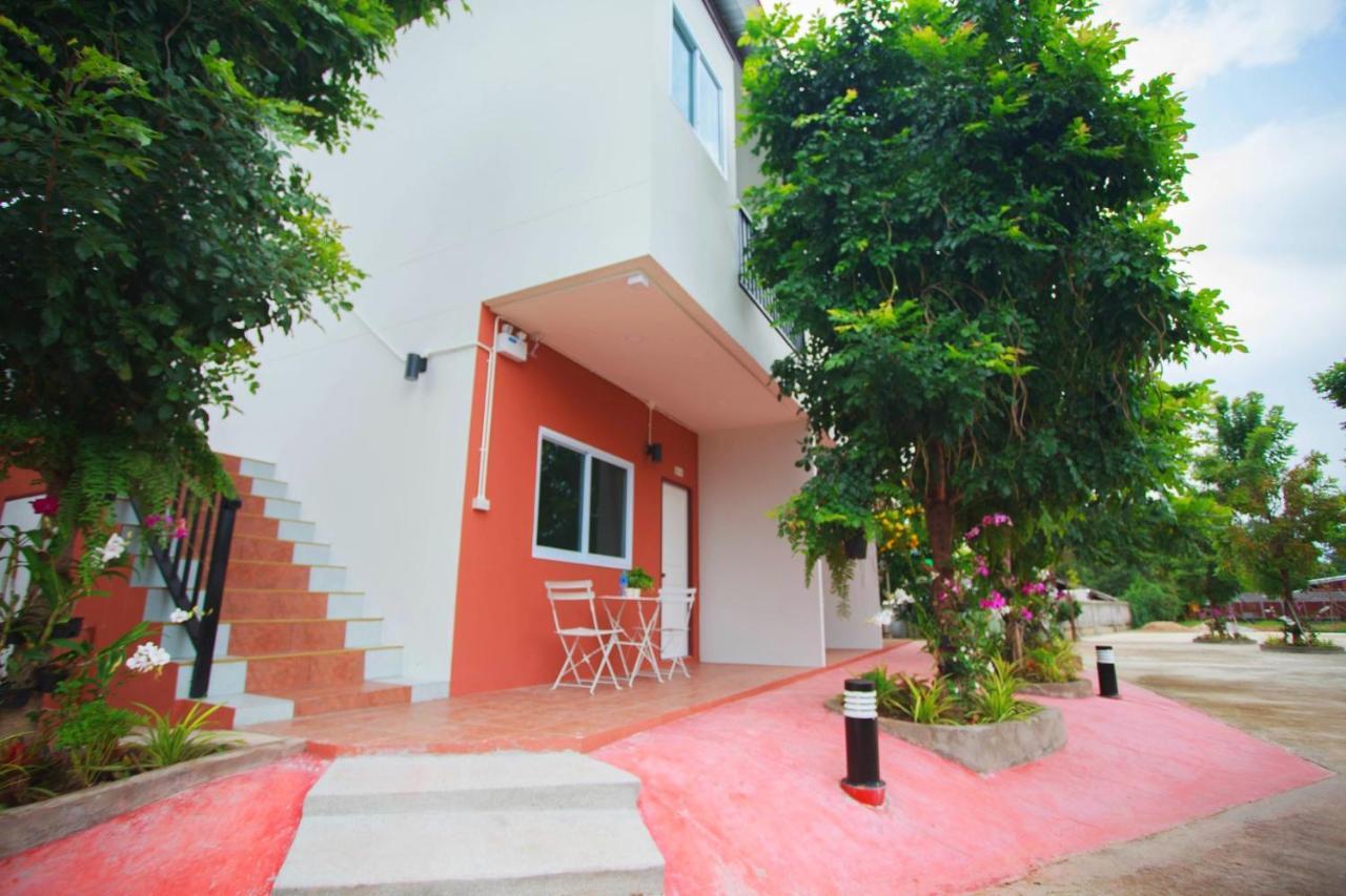 Pantip Boutique Hotel Lamphun Kültér fotó