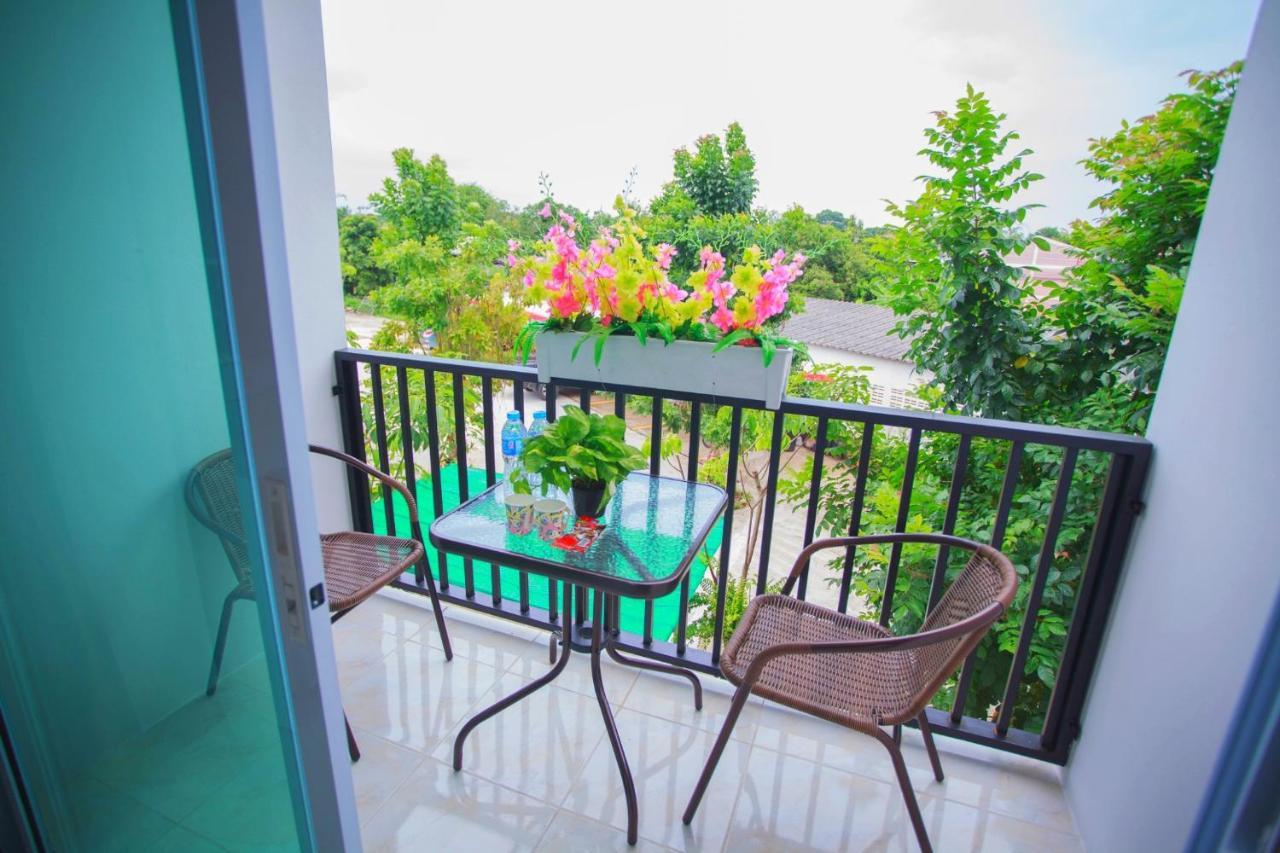 Pantip Boutique Hotel Lamphun Kültér fotó